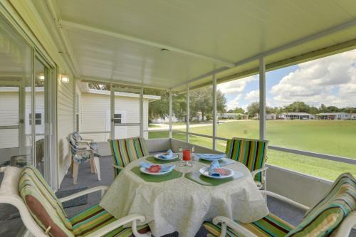 Vista del Lago House | Relaxing Winter Garden House with Pool and Hot Tub Access