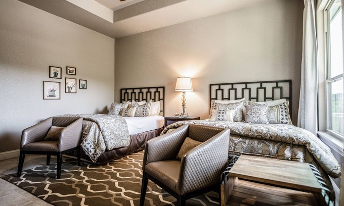 Spring Branch House | Discover Remi's Ridge & Hayes Hollow Casita Near Canyon Lake