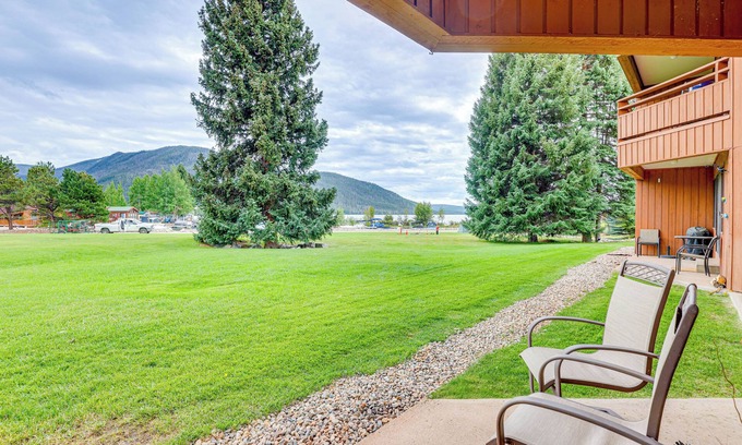 Grand Lake Condo | Steps to Shadow Mountain Lake: Grand Lake Condo
