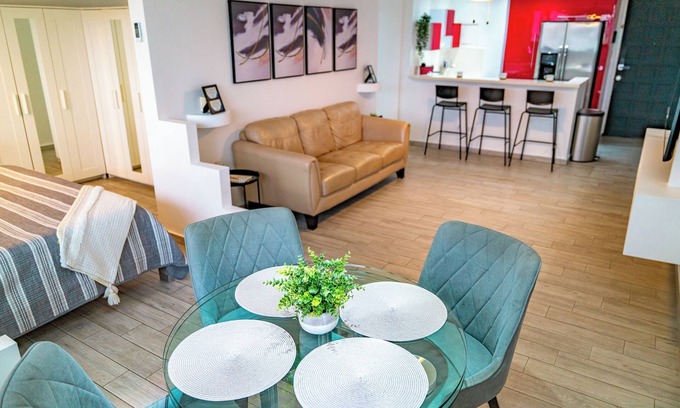 Isla Verde Condo | Beachside Retreat: Pet-Friendly & Oceanfront Oasis