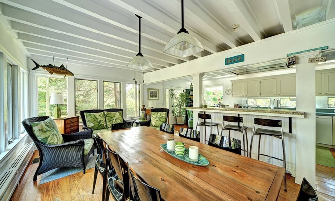 Amagansett Dunes House | Beachfront Retreat: Guest Rated 10/10 with Family Amenities
