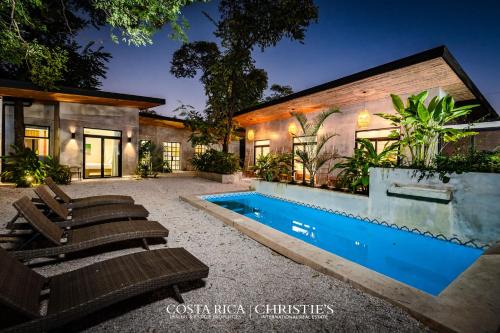Playa Grande House | Steps to the Main Surf Break - 6 Bedroom Villa