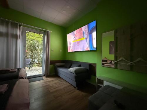Hueckelhoven House | Family-Friendly Stern Hotel: Rated 8.2/10 for Comfort