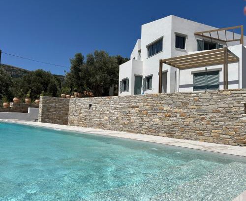 Sipiada Apartment | Oceanfront Sterna Suites: Guest Rated 10/10, Pet Friendly