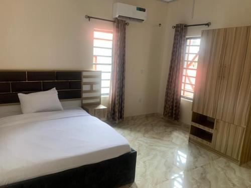 Ikotun Apartment | Family-Friendly Stevekins Homes: Perfect for Your Getaway