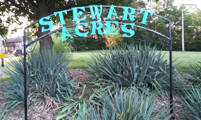 Arnold Apartment | Stewart Acres: City Proximity with Country Warmth & Amenities