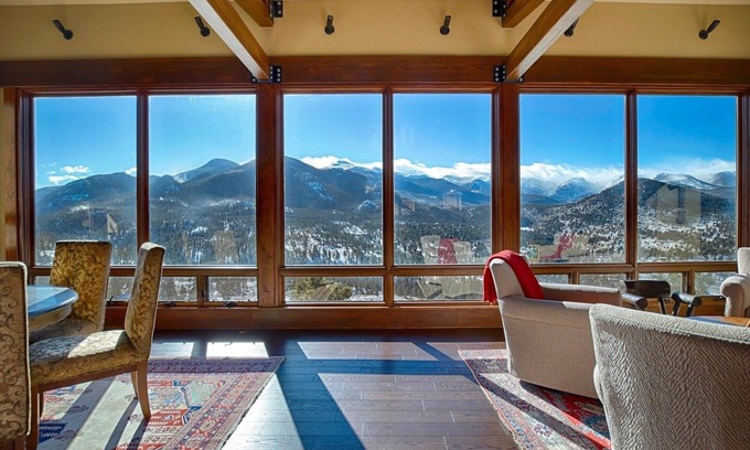 Windcliff Estates House | Discover Stewart Highlands Vacation Home with Pool & Spa