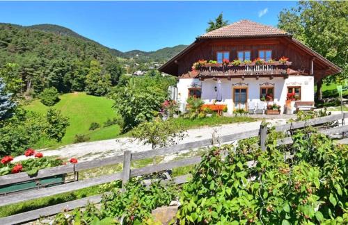 Renon House | Explore Stierlhof Ritten: Family and Pet-Friendly Retreat