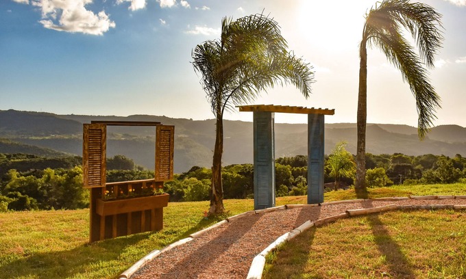 Gramado Apartment | Exceptional Stillo Gramado Linha Bonita: Pet-Friendly Stay