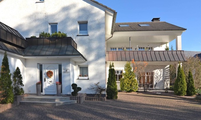 Madfeld Apartment | Stilvolle Wohnung in Madfeld mit eigener Terrasse