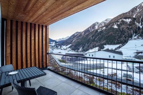 San Giacomo Apartment | Top-Rated Stoana Apt 2-2 with Hot Tub & Pet-Friendly Access