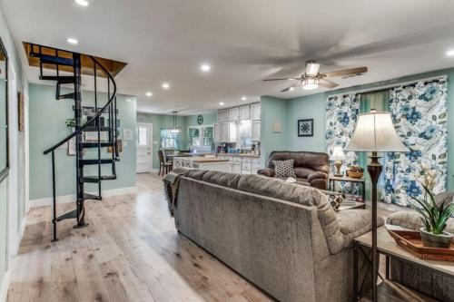 Fort Worth House | Convenient Gable House: Sleeps 8 Near Stockyards