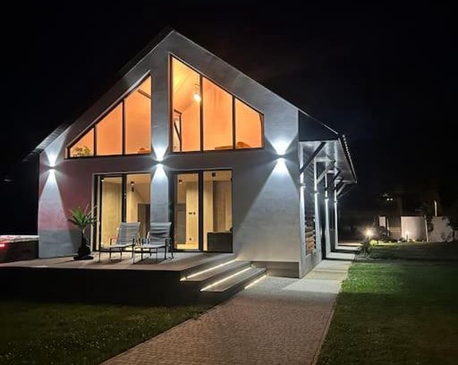 Gdow Apartment | Experience Stodoła Chillout Apartments with Hot Tub & Pool
