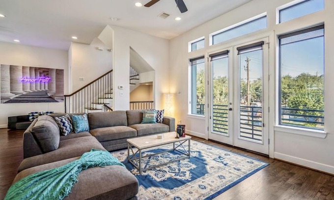 East Downtown Houston Apartment | Discover Stoic Sanctuary in East Downtown - Family-Friendly Stay