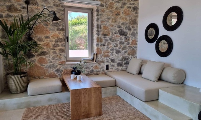 Kolios Cottage | Private Pool Suite in Stone Build - Rated 10/10 by Guests