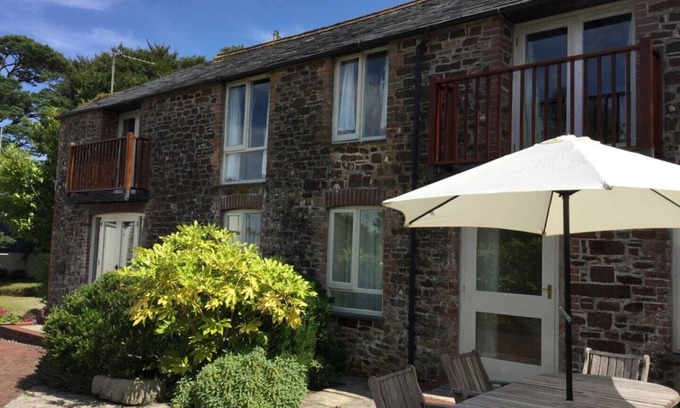 Week Saint Mary Cottage | Pet-Friendly Coach Cottage: Oceanfront Barn Retreat