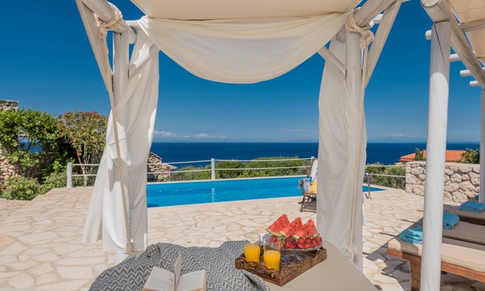 Korithi Villa | Elegant Villa with Private Pool and Breathtaking Sea Views