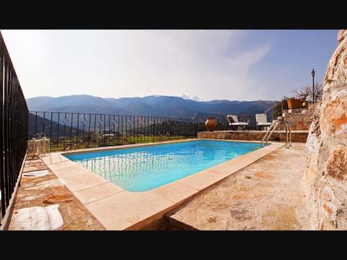 Goni Villa | Relaxing Villa Galatia: Poolside Retreat with Ocean View