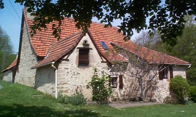 Espeyroux House | Charming Stone Country House with Ocean View & Spa