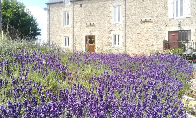 Sainte-Marguerite-d'Elle House | Charming Stone Cottage with Garden and Family Amenities