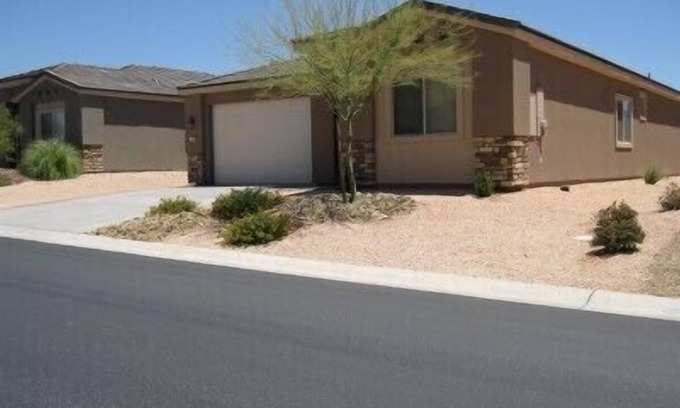 Mesquite House | Stone Haven Home w/ Virgin Mountains views & Backyard Entertainment Area