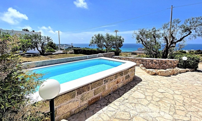 Marina San Gregorio House | Beautiful Stone House with Pool & Ocean View Retreat