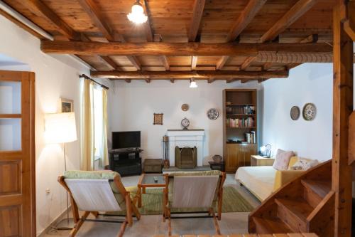 Lafkos House | Scenic Stone House with Ocean View in Lafkos Pelion
