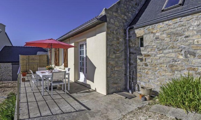 Plouarzel House | Elegant Holiday Home in Plouarzel - Pet & Child Friendly