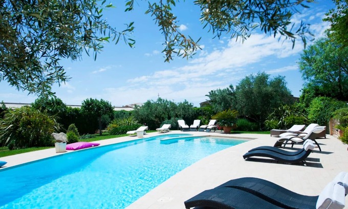 Michelica Villa | Tranquil Stone House Villa with Ocean Views and Pool
