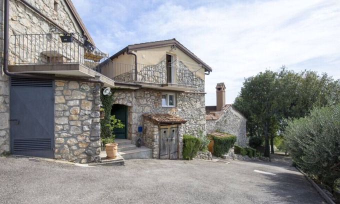 Sucici Villa | Stone House Zijavica by Villas Guide