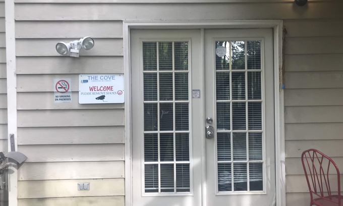 Stone Mountain Apartment | Stone Mountain GEM: Family-Friendly Apt with Spa & Hot Tub