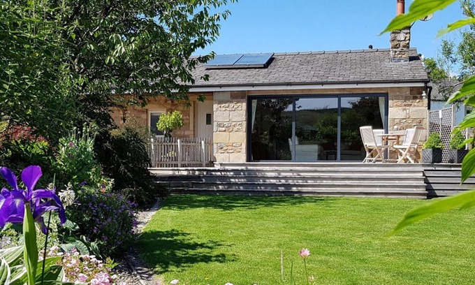 Harrop Fold House | Experience Elegance at Stone Mouse Cottage – 5-Star Retreat