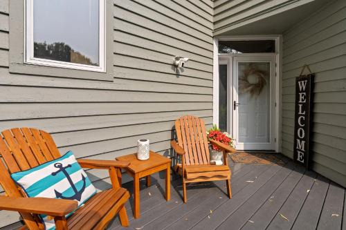 Baileys Harbor House | Experience Stone Ridge Baileys Harbor: Family-Friendly Retreat