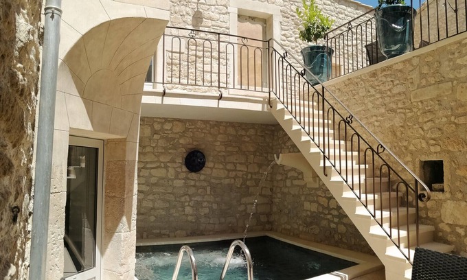 Saint-Restitut Ski Chalet | Exceptional Maison de Village with Private Pool in Saint-Restitut