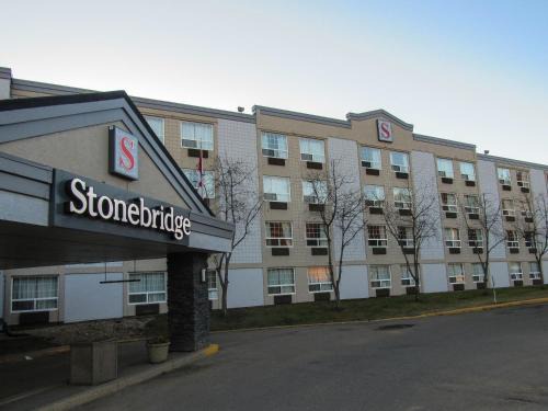 Fort McMurray Hotel | Welcoming Stonebridge Hotel: Pet-Friendly with Breakfast Included