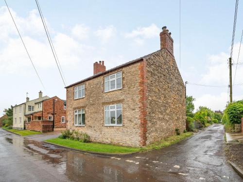 Glentham House | Stonegarth: Family-Friendly Retreat with Pet Amenities