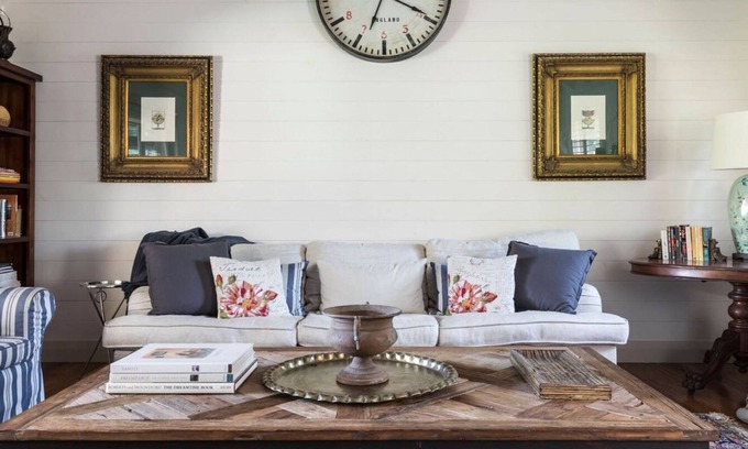 Leura House | Stonelinks House: Perfect Retreat for 12 Guests with Spa