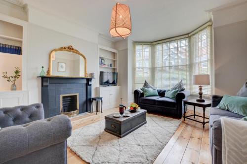 Cromer House | Discover Stones Throw: Perfect for Families and Pets