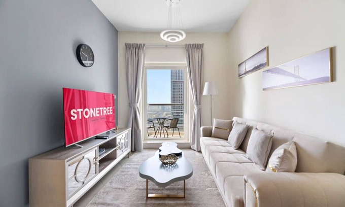 Jumeirah Lake Towers Apartment | StoneTree - Concorde Tower 1: 1 BR with Breathtaking Views