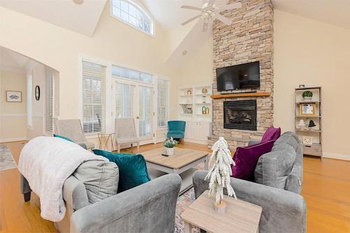 Nellysford House | Stoney Creek Cottage Minutes to Wintergreen
