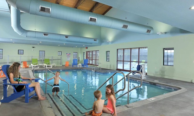 Independence Hotel | Cozy Stoney Creek Kansas City with Kitchen & Sofa Sleeper