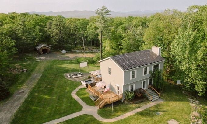 Kerhonkson Cottage | Discover Stony Kill Ranch - Your Bohemian Getaway Awaits