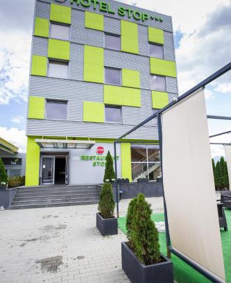 Sinpetru Hotel | Inviting Stop Hotel: Family-Friendly with Breakfast Included