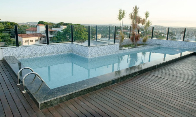 Belo Horizonte Hotel | Relax at Stop Inn Plus Pampulha: Family-Friendly with a Pool
