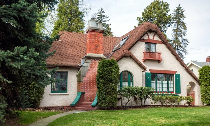 Walla Walla Cottage | Charming Storybook Cottage Near Whitman College & Downtown