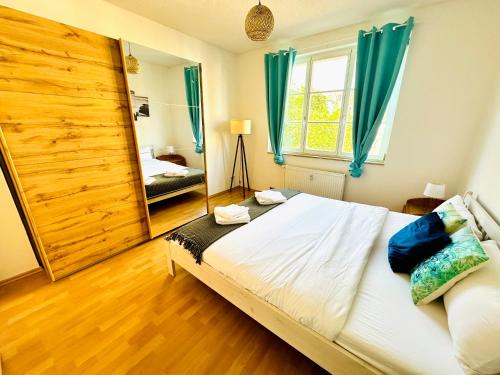 Stotteritz Apartment | Stötteritz Holiday Apartment: 3 Rooms with Balcony Access