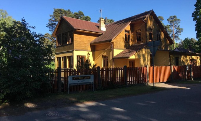 Jurmala Villa | Oceanfront Haven at Strēlnieku prospekts Villa 44