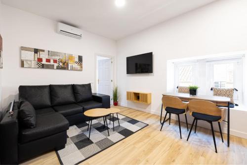 Centro Apartment | Central Stay on Strachan Street: Wheelchair Accessible Comfort