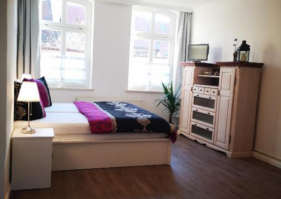 Tangermuende Apartment | Family-Friendly Stay at Strada Giardino Tangermünde
