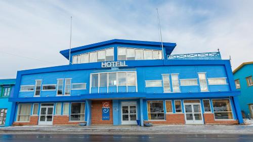 Vesteralen Hotel | Pet-Friendly Comfort at Strand Hotell Sortland for Families